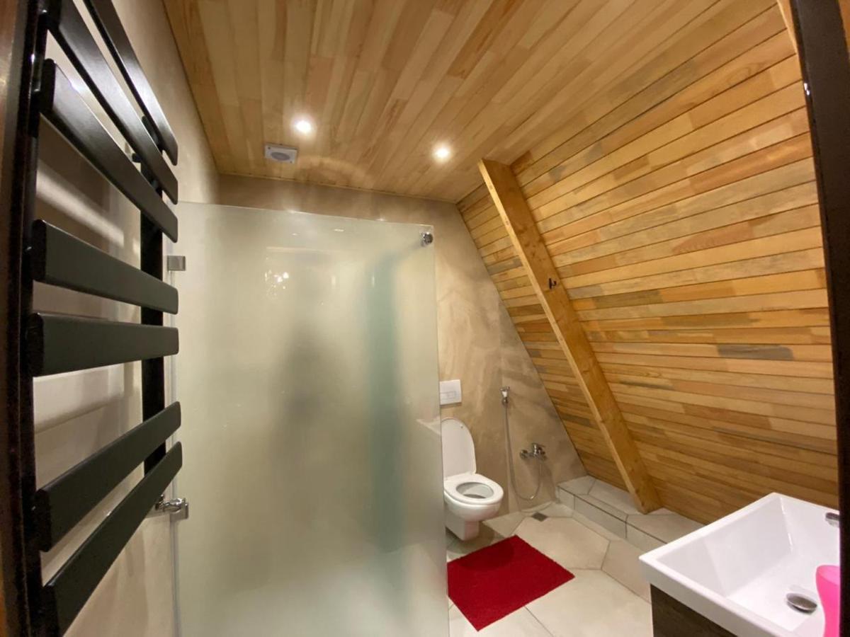 Trigon Family , Hot Pool ,sauna,jacuzzi