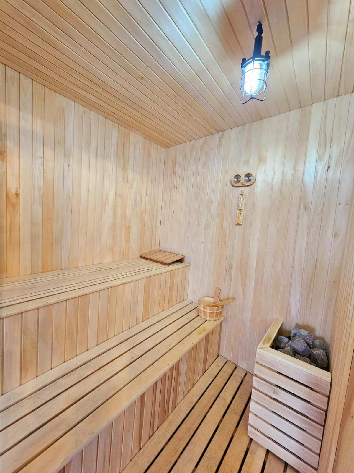 Villa Trigon Family , Hot Pool ,sauna,jacuzzi *